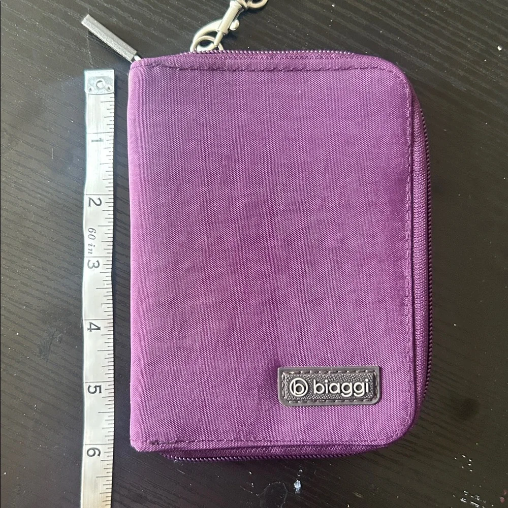 Biaggi Zip Around Wristlet Wallet - Picture 4 of 5